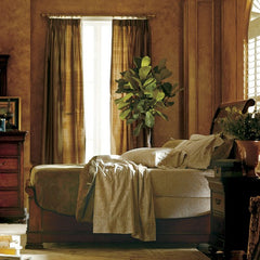 The Classic Portfolio Louis Philippe Sleigh Bed by Stanley | 058-XX