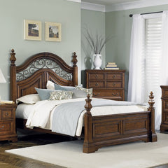 Laurelwood Bed in Chestnut by Liberty Furniture | Laurelwood Bed in Chestnut
