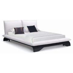 Cheryl Leather Queen Bed in White Snow by New Spec | 422003Q
