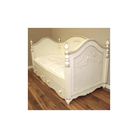 Petit Ange Daybed in Beige with Real Gold Leaf by Petit Tresor | 9451