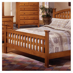 Retreat Solid Ash Lattice Panel Bed in Amber Ash Finish by Mastercraft Collections | 3100