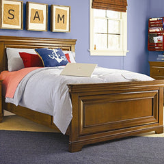 Classics 4.0 Panel Bed by SmartStuff Furniture | 131X125