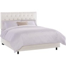 Skyline Furniture Tufted Bed in Shantung Pearl Size: Queen