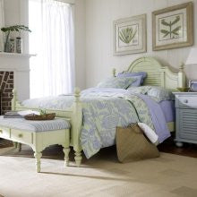 Coastal Living by Stanley Furniture Coastal Living Summerhouse Bed Finish: Navy, Size: King